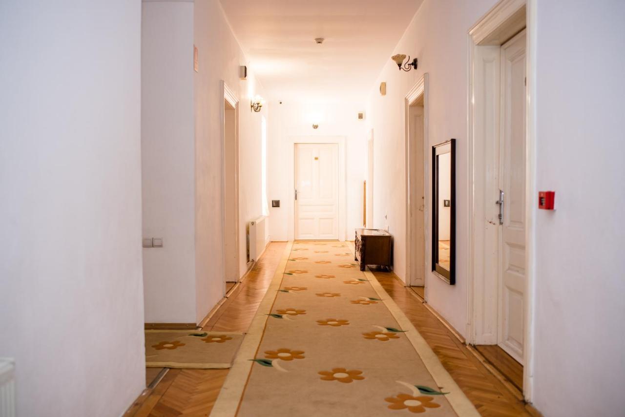 Hotel Marion Dumbraveni  Eksteriør bilde